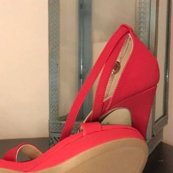 CHARLOTTE RUSSE HIGH HEELS ANKLE STRAPS SZ 6 - Picture 13 of 14